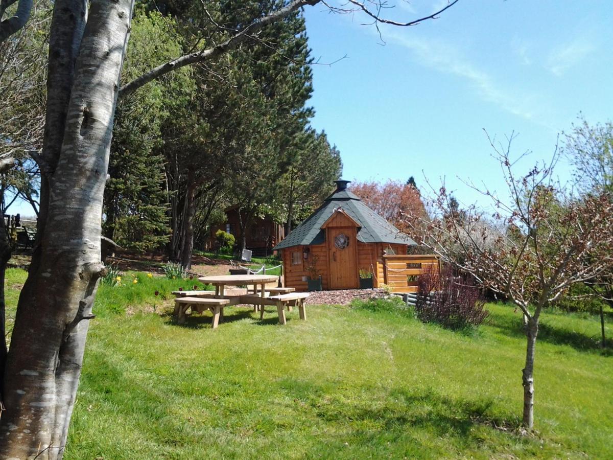 Tudor Lodge With Pool & Bbq Cabin Liskeard Extérieur photo