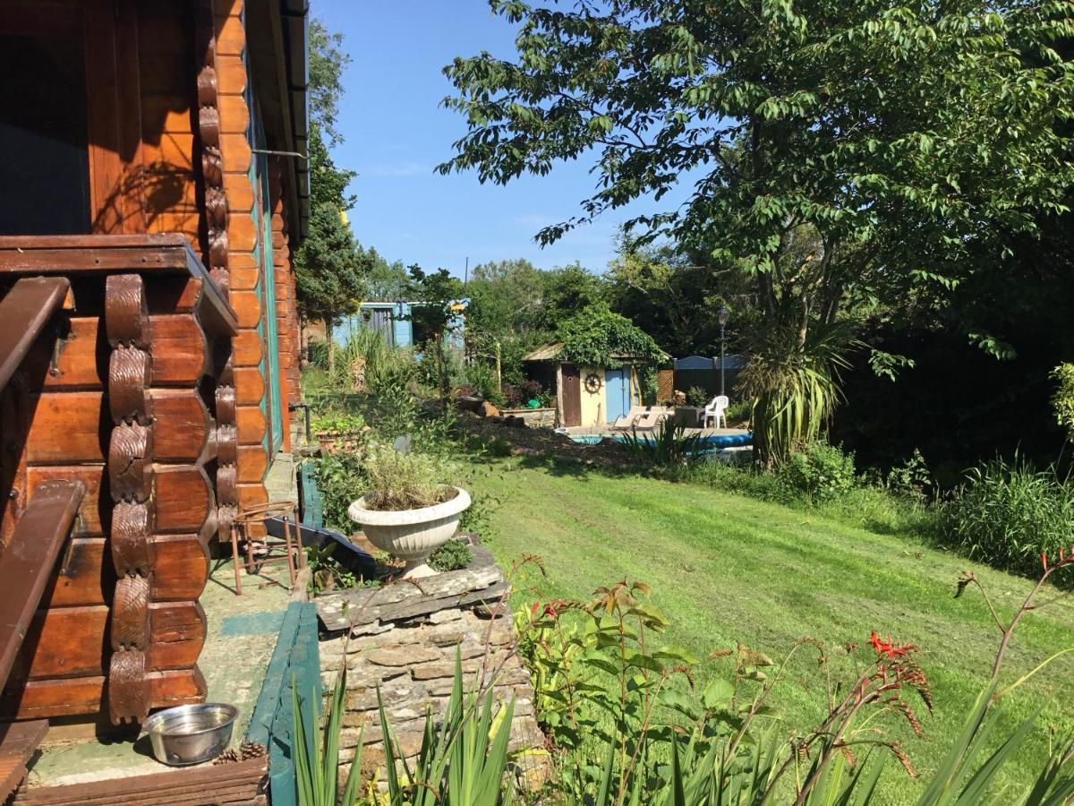 Tudor Lodge With Pool & Bbq Cabin Liskeard Extérieur photo